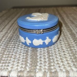 Blue and White Porcelain Trinket Box